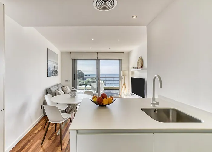 Infinity Pool And Sea Views, Canyelles Mar 1d Apartman